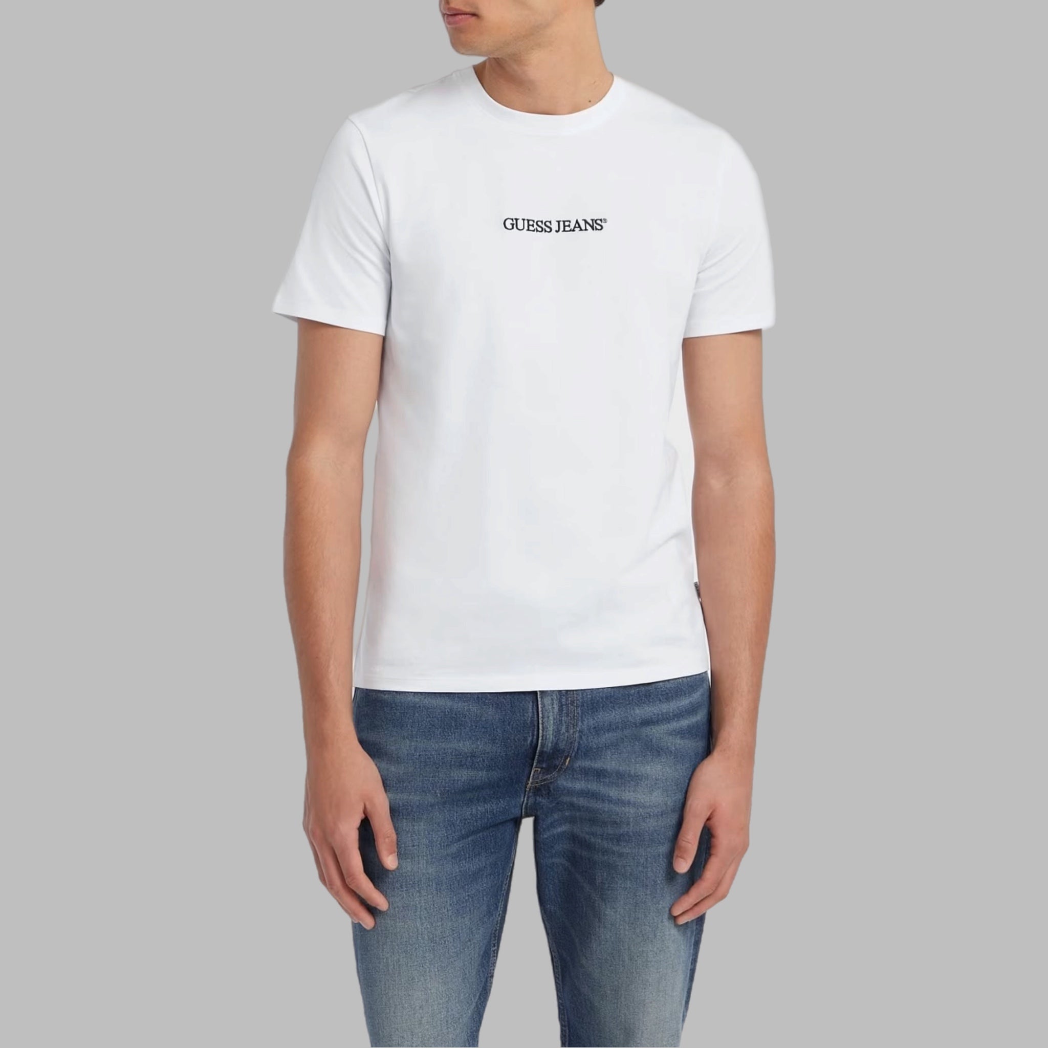 T-shirt Guess vestibilità slim con logo ricamato