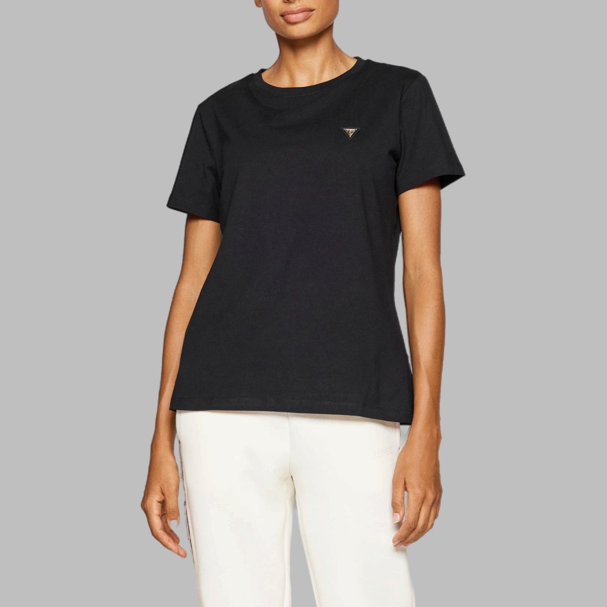 T-shirt GUESS - V4YI09 J1314 Regular Fit