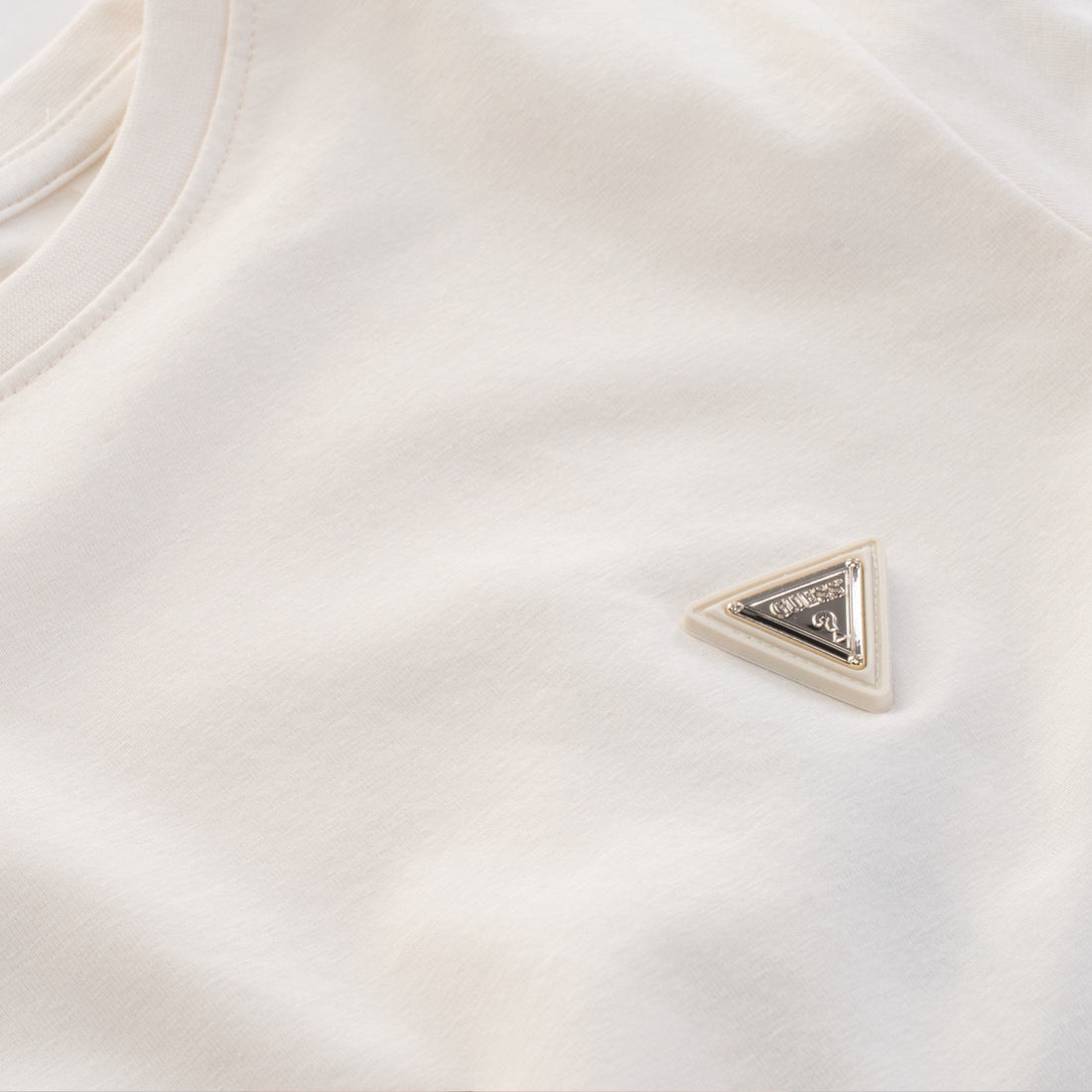 T-shirt GUESS - V4YI09 J1314 Regular Fit